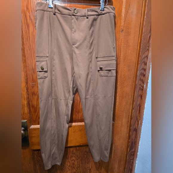HALARA Pants - HALARA Women's Brown Cargo Pants